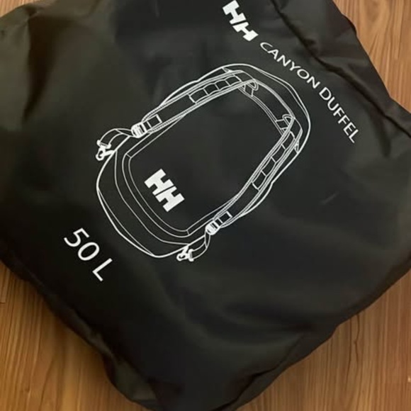 BRAND NEW men women helly hansen hh canyon duffel convertible black backpack 50L - Picture 6 of 6
